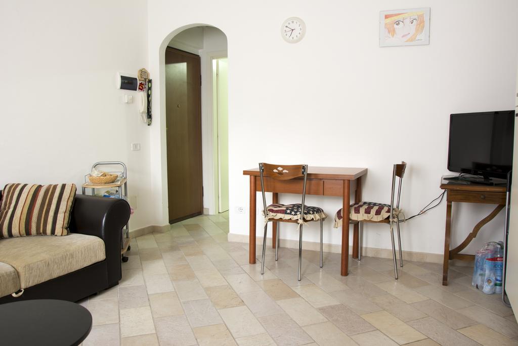 Mare Apartment Follonica Habitación foto